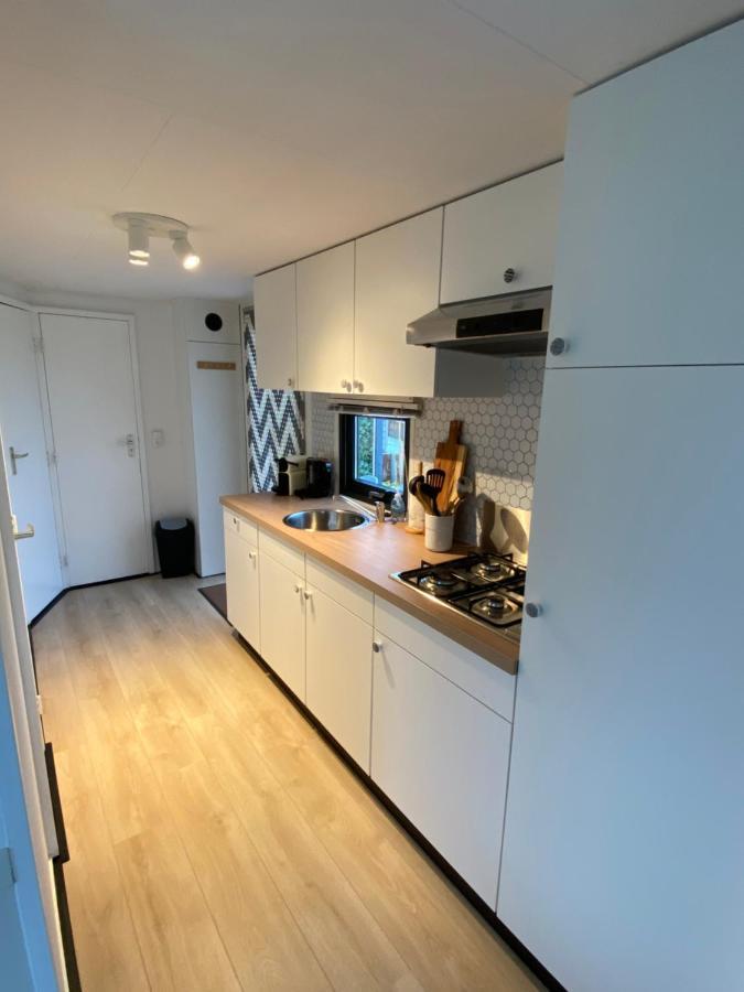 ホテル Chalet Heische Tip In Zeeland, Noord-Brabant Voor Max 3 Volwassenen En 2 Kinderen エクステリア 写真